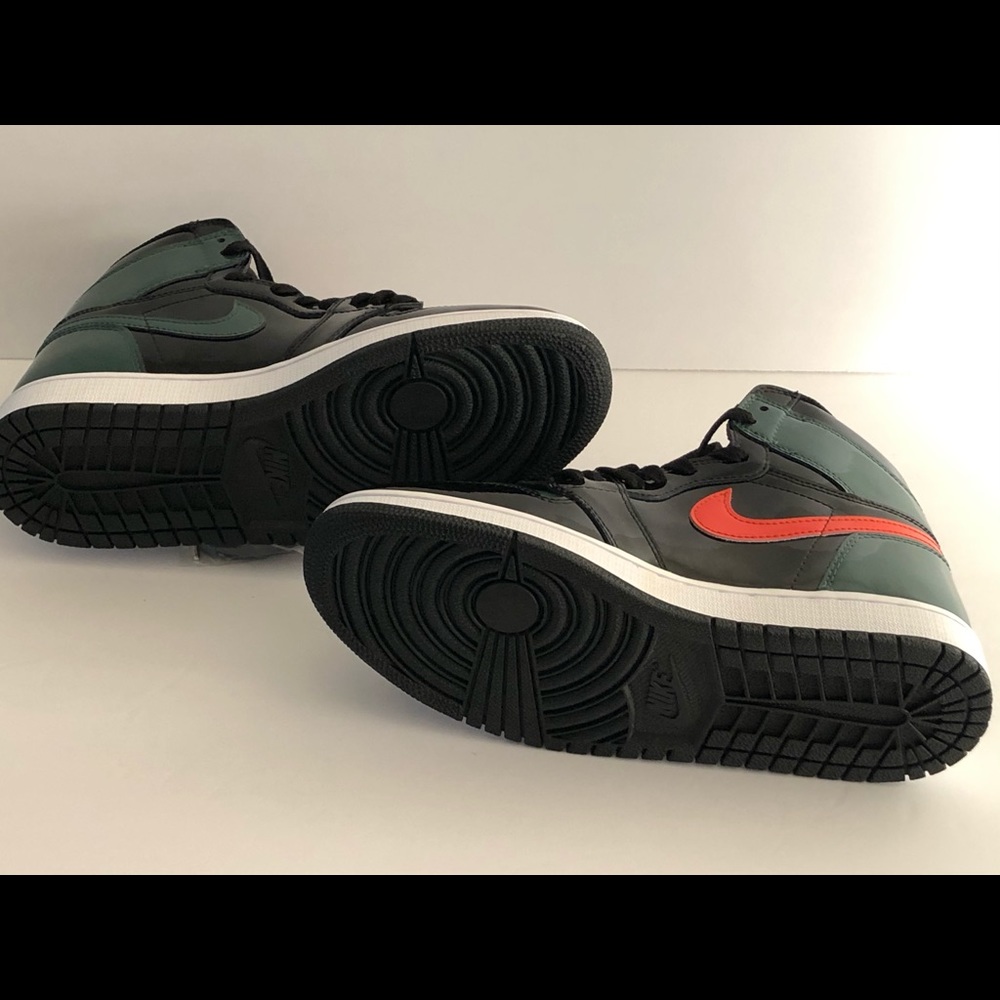 Jordan 1 - Picture 4 of 8